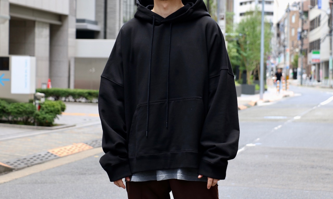 WILLY CHAVARRIA / RUFF NECK HOODIE. – C.E.L.STORE NOTE